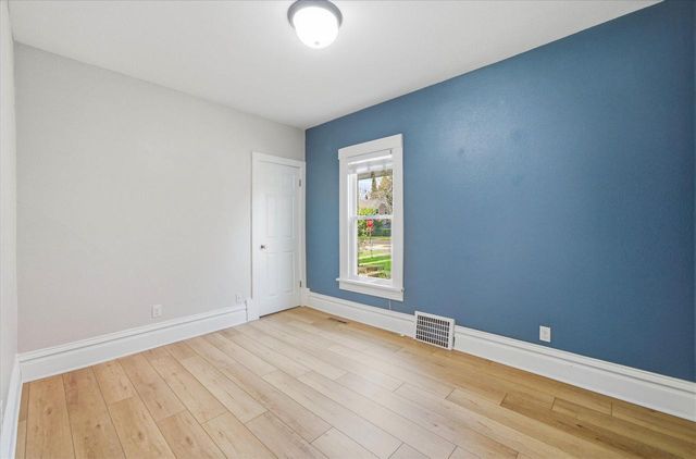 458 Michigan STREET, Port Washington, WI 53074