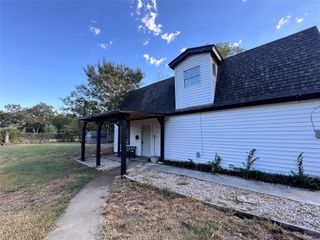 2913 Hunter Street, Fort Worth, TX 76112