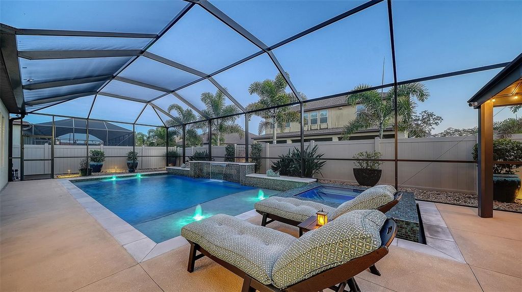 Image 14 of property listing at 13071 UTOPIA LOOP, Bradenton, FL 34211