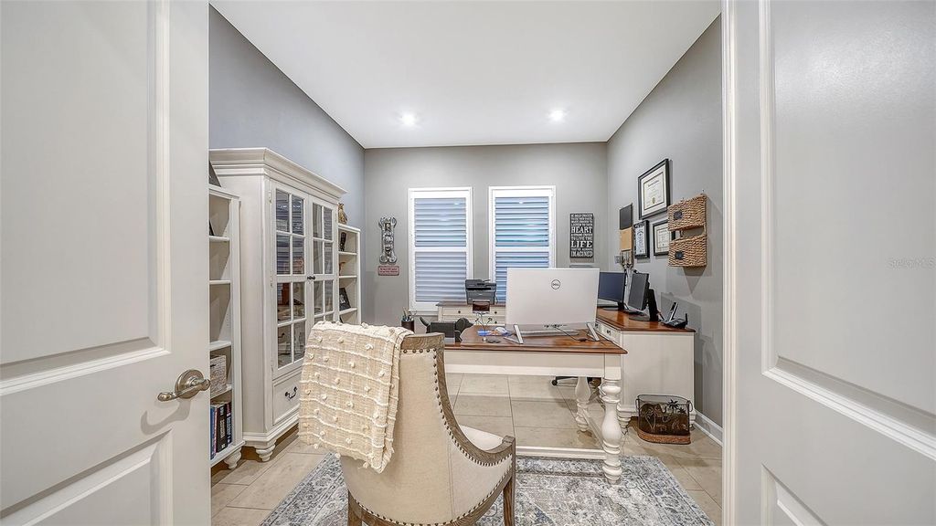 Image 45 of property listing at 13071 UTOPIA LOOP, Bradenton, FL 34211