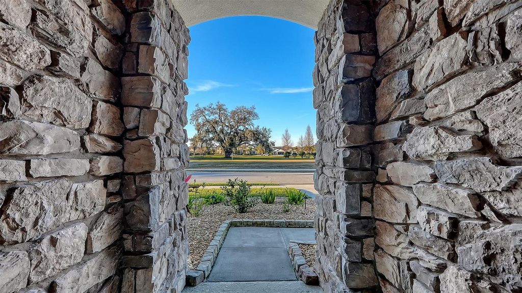 Image 58 of property listing at 13071 UTOPIA LOOP, Bradenton, FL 34211