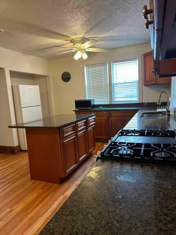 1428 Sherburne Avenue, Saint Paul, MN 55104