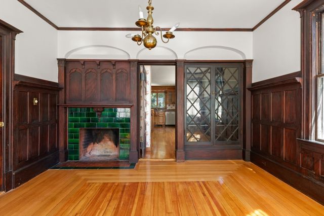32 Morton St, Andover, MA 01810