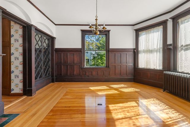 32 Morton St, Andover, MA 01810