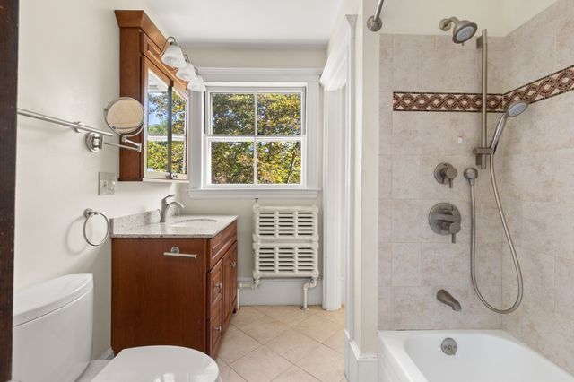 32 Morton St, Andover, MA 01810