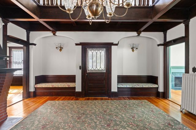 32 Morton St, Andover, MA 01810