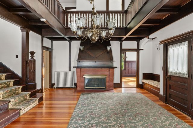32 Morton St, Andover, MA 01810