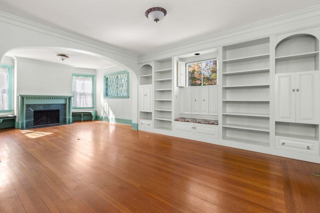 32 Morton St, Andover, MA 01810