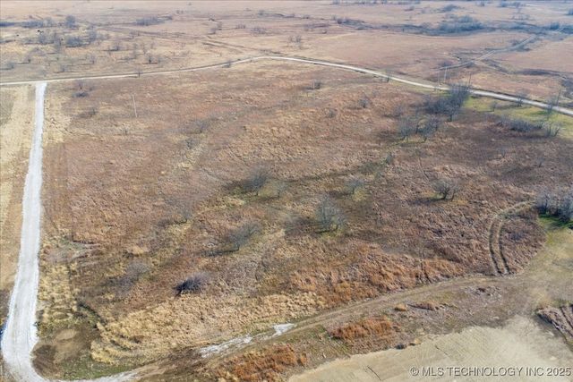 13740 N Sandstone Avenue, Skiatook, OK 74070