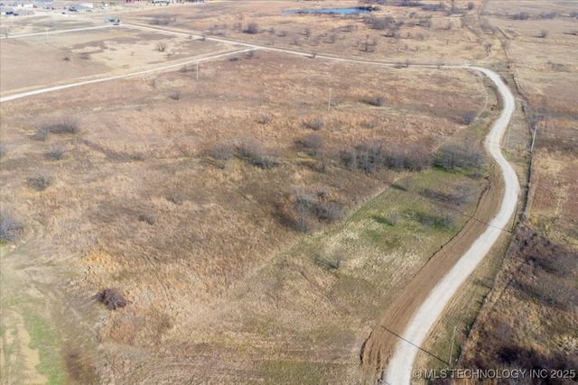 13740 N Sandstone Avenue, Skiatook, OK 74070