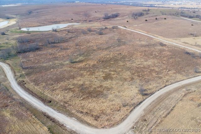 13740 N Sandstone Avenue, Skiatook, OK 74070