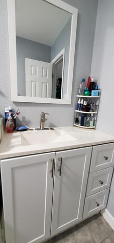 3800 NE 4th Avenue, Deerfield Beach, FL 33064