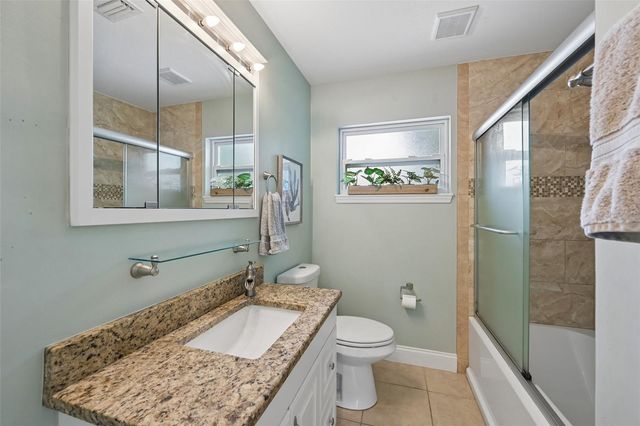 5005 BEE RIDGE ROAD, Sarasota, FL 34233