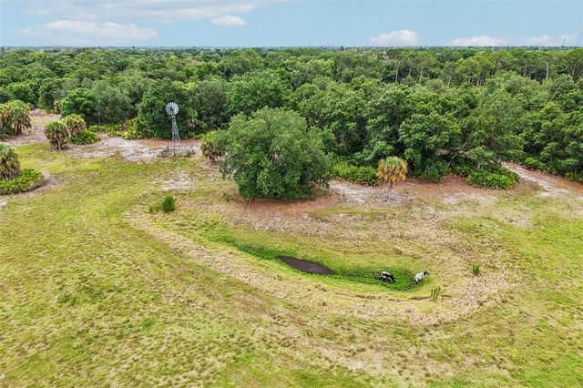 5005 BEE RIDGE ROAD, Sarasota, FL 34233
