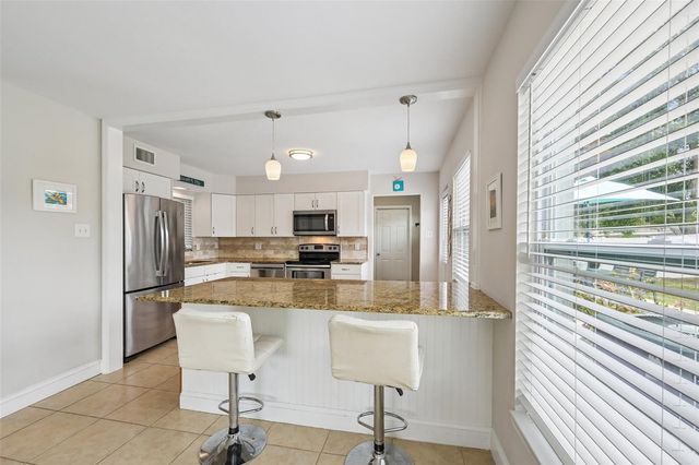 5005 BEE RIDGE ROAD, Sarasota, FL 34233