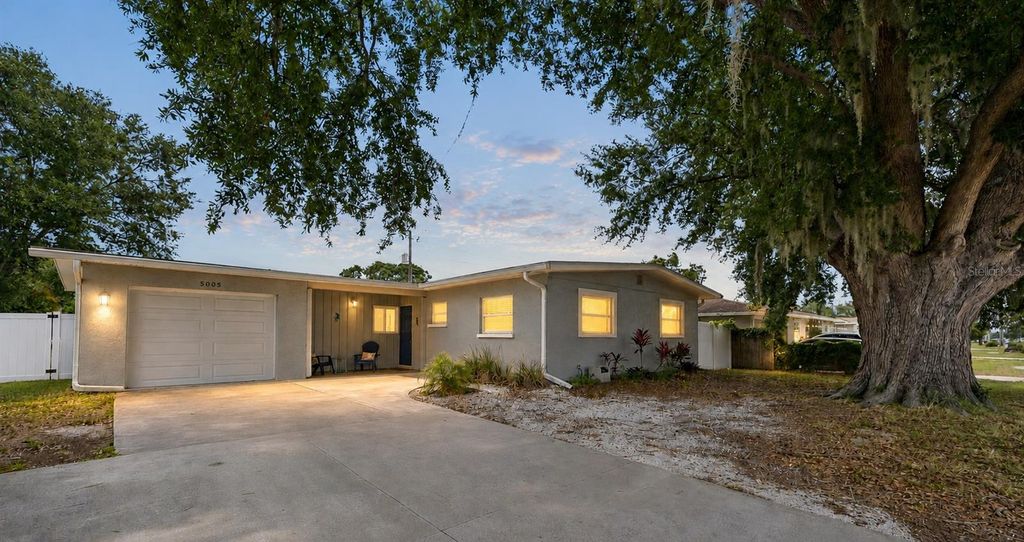 5005 BEE RIDGE ROAD, Sarasota, FL 34233