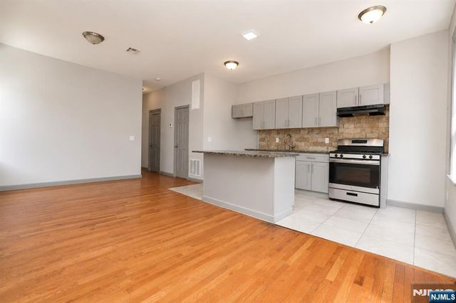 238 Fulton Avenue, Jersey City, NJ 07305