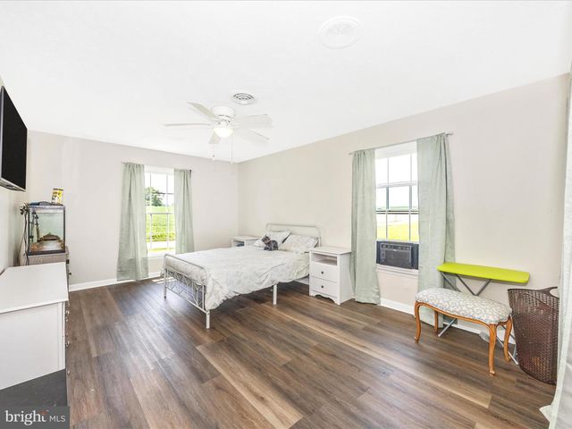 21712 CHEWSVILLE RD, Smithsburg, MD 21783