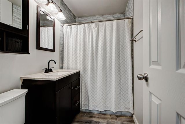 1608 Carlisle Court, The Village, OK 73120