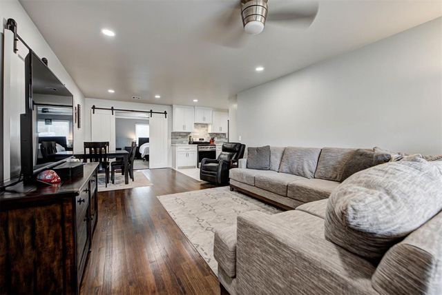 1608 Carlisle Court, The Village, OK 73120