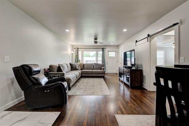 1608 Carlisle Court, The Village, OK 73120