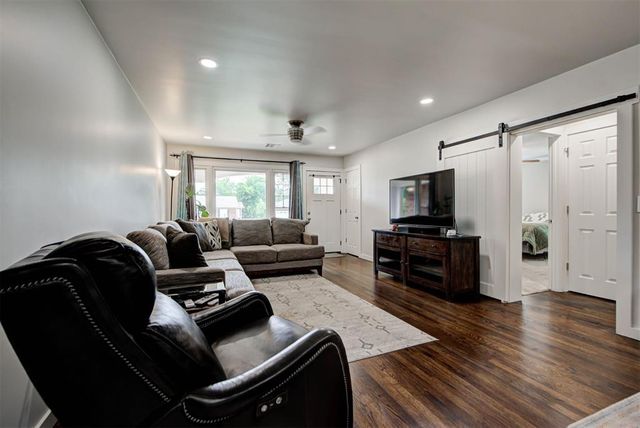 1608 Carlisle Court, The Village, OK 73120