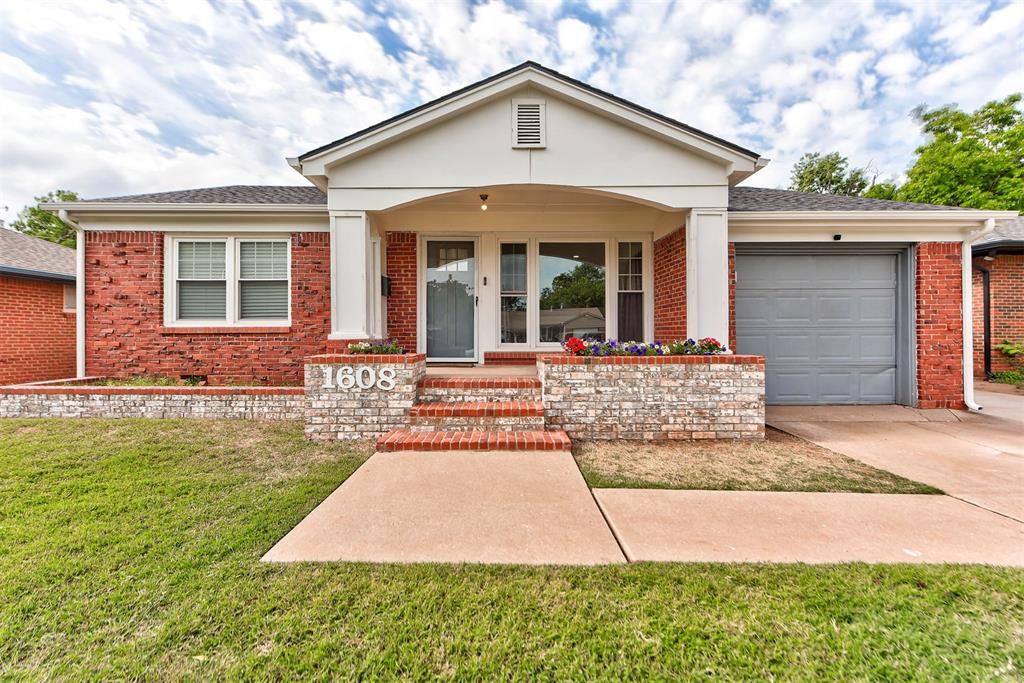 1608 Carlisle Court, The Village, OK 73120