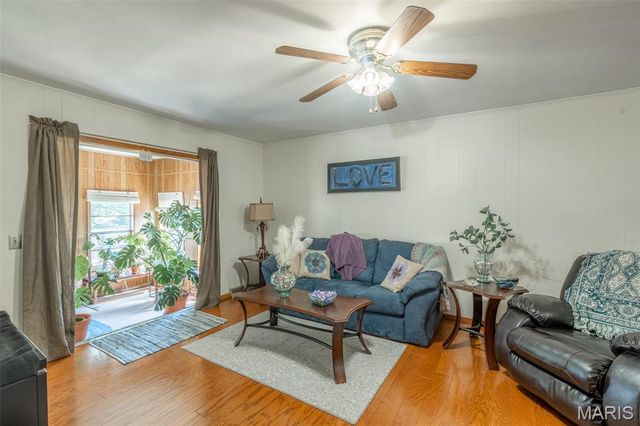 1715 Big Bend, Poplar Bluff, MO 63901