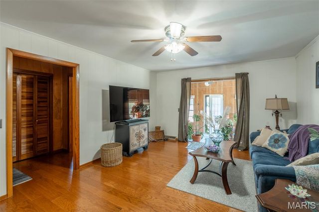 1715 Big Bend, Poplar Bluff, MO 63901