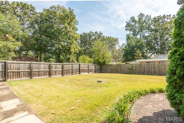 1715 Big Bend, Poplar Bluff, MO 63901