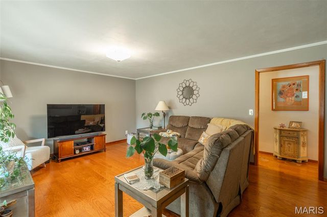 1715 Big Bend, Poplar Bluff, MO 63901