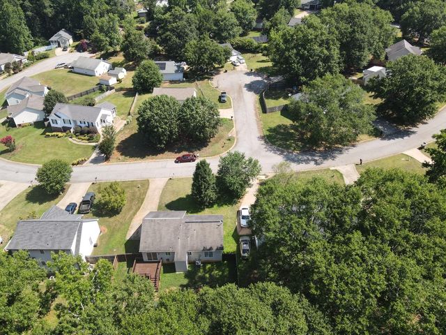 137 Caroway Court, Spartanburg, SC 29303
