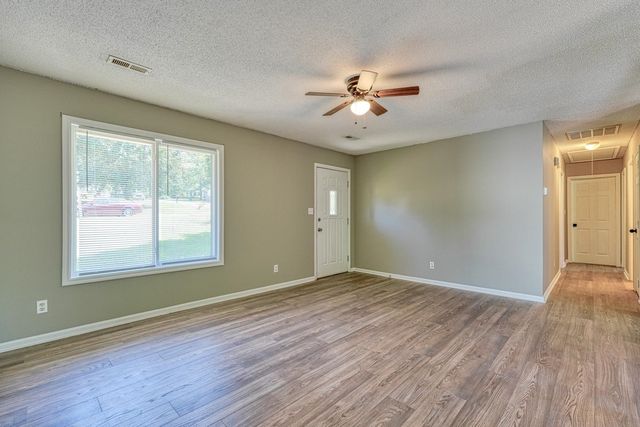 137 Caroway Court, Spartanburg, SC 29303