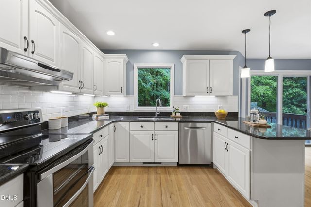 203 Mel Oaks Drive, Chapel Hill, NC 27516