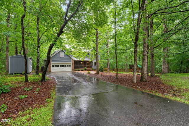 203 Mel Oaks Drive, Chapel Hill, NC 27516