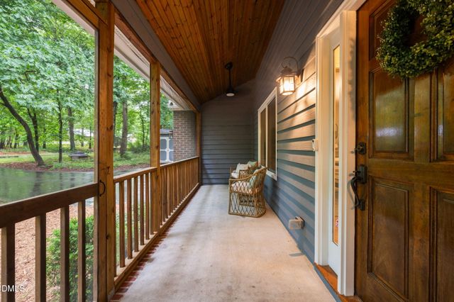 203 Mel Oaks Drive, Chapel Hill, NC 27516
