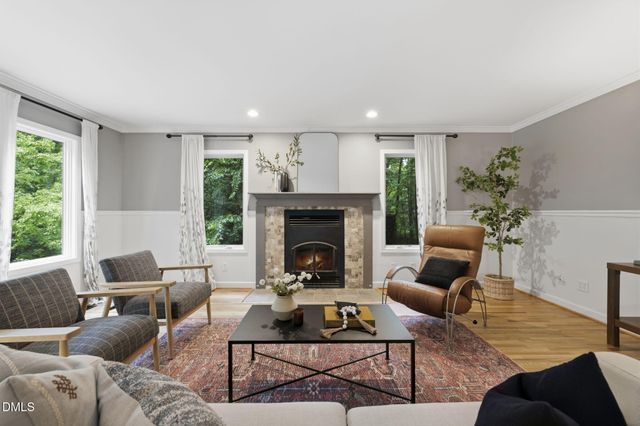 203 Mel Oaks Drive, Chapel Hill, NC 27516
