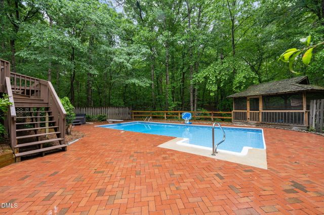 203 Mel Oaks Drive, Chapel Hill, NC 27516