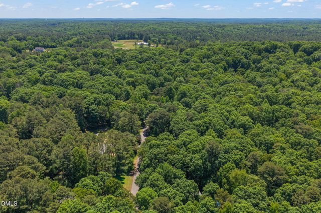 203 Mel Oaks Drive, Chapel Hill, NC 27516