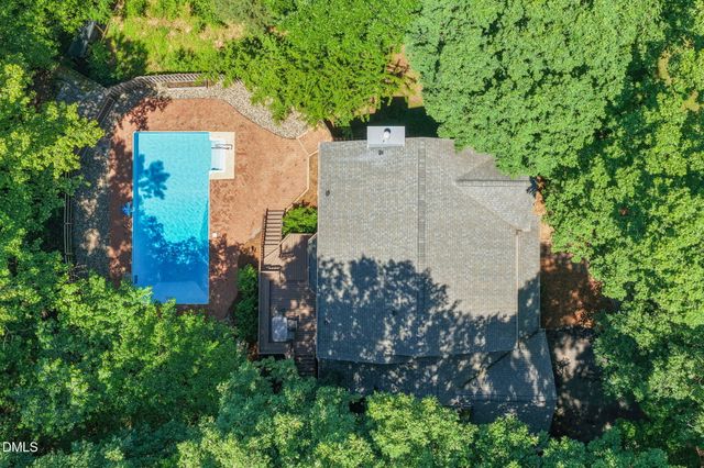 203 Mel Oaks Drive, Chapel Hill, NC 27516