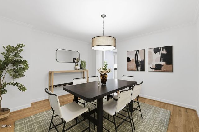 203 Mel Oaks Drive, Chapel Hill, NC 27516