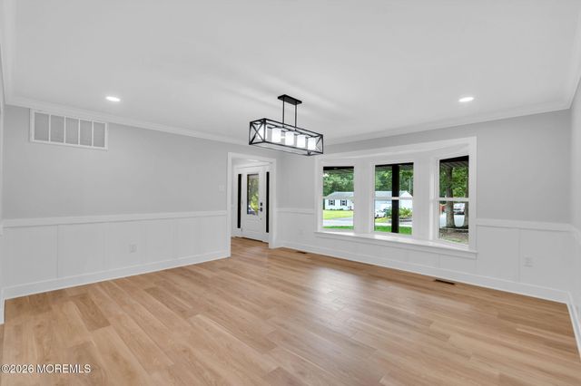 112 Brick Avenue, Lanoka Harbor, NJ 08734