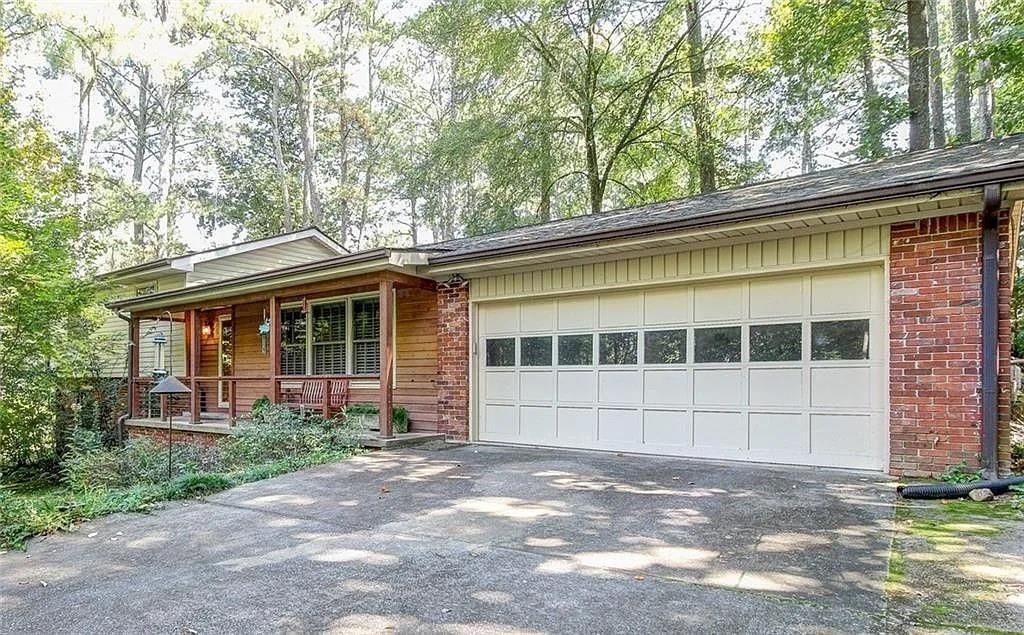 Image 1 of property listing at 2543 Lake Flair Court NE, Atlanta, GA 30345