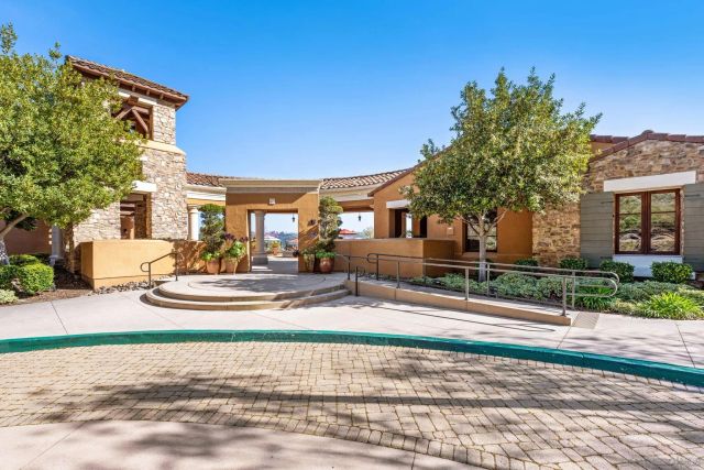 2884 Villas Way, San Diego, CA 92108