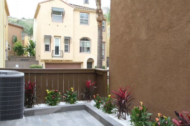 2884 Villas Way, San Diego, CA 92108