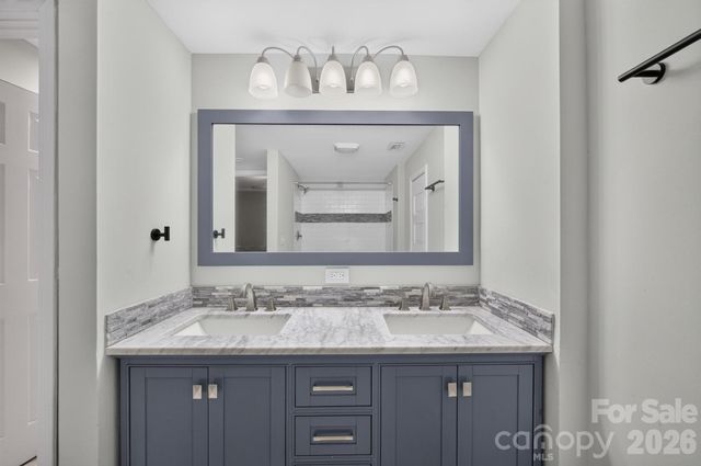 413 W Main Street, Cleveland, NC 27013