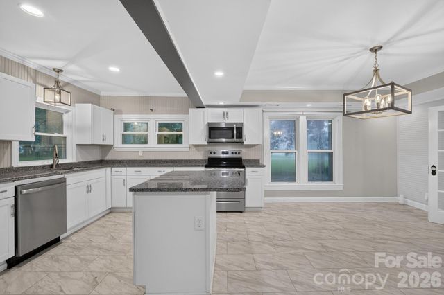 413 W Main Street, Cleveland, NC 27013