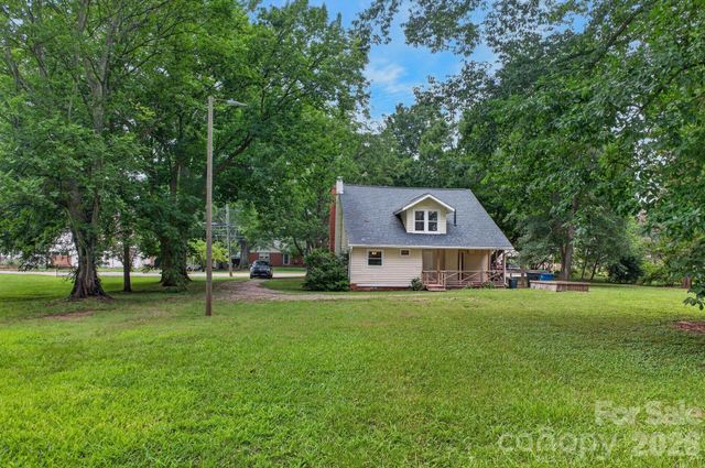 413 W Main Street, Cleveland, NC 27013