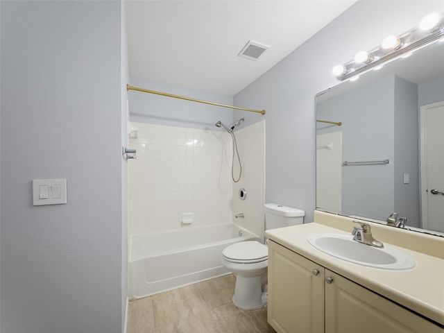 9481 HIGHLAND OAK DRIVE 1502, Tampa, FL 33647