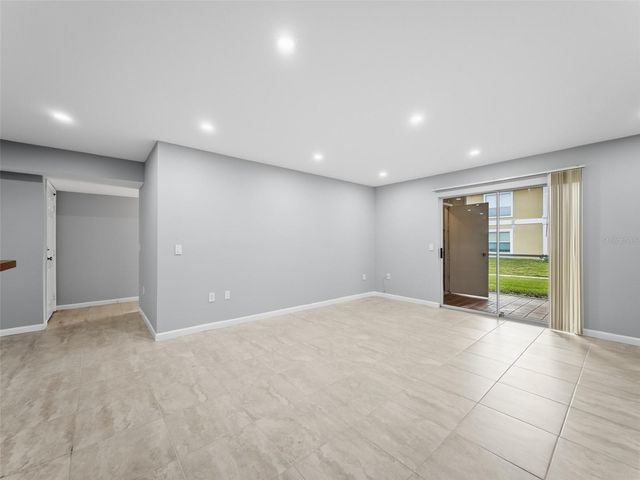 9481 HIGHLAND OAK DRIVE 1502, Tampa, FL 33647